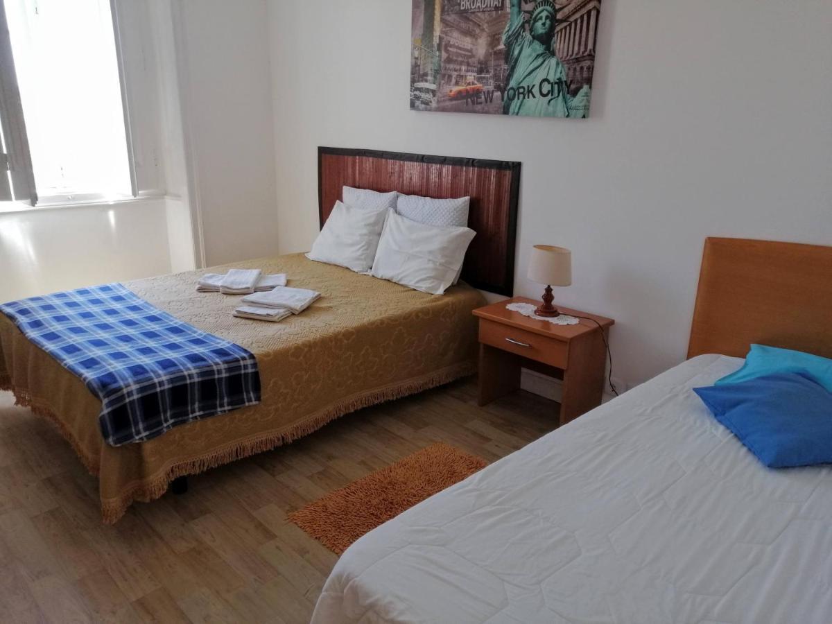 White Sun Hostel Lagos Esterno foto
