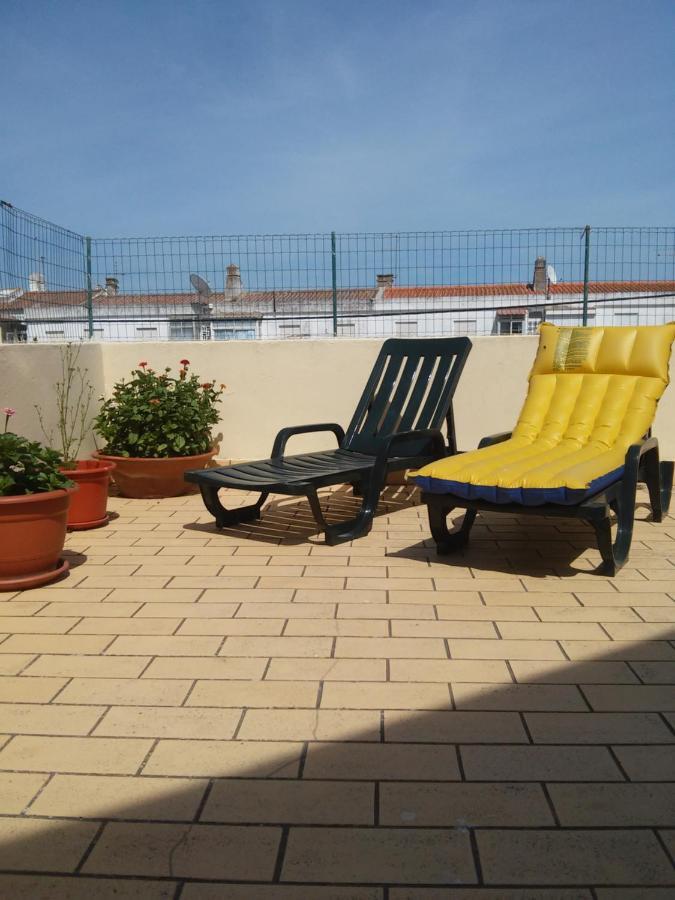 White Sun Hostel Lagos Esterno foto